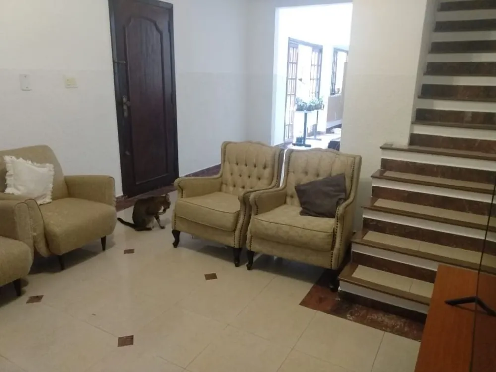 Sobrado, 4 quartos, 242 m² - Foto 1