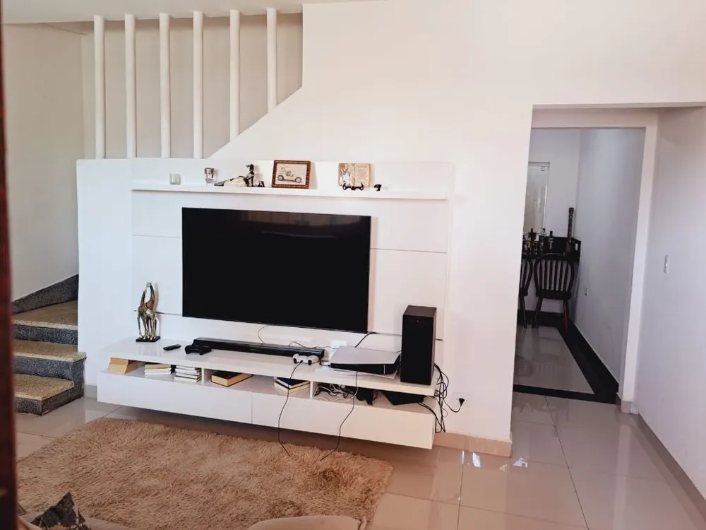 Sobrado, 3 quartos, 121 m² - Foto 2