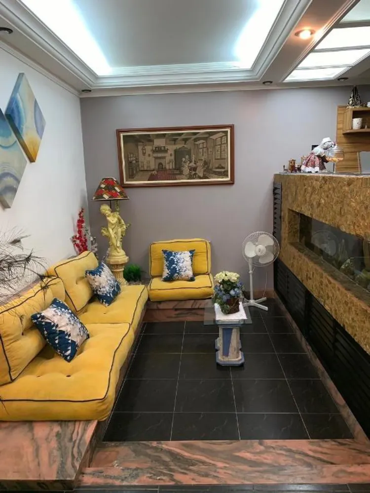 Sobrado, 3 quartos, 256 m² - Foto 1