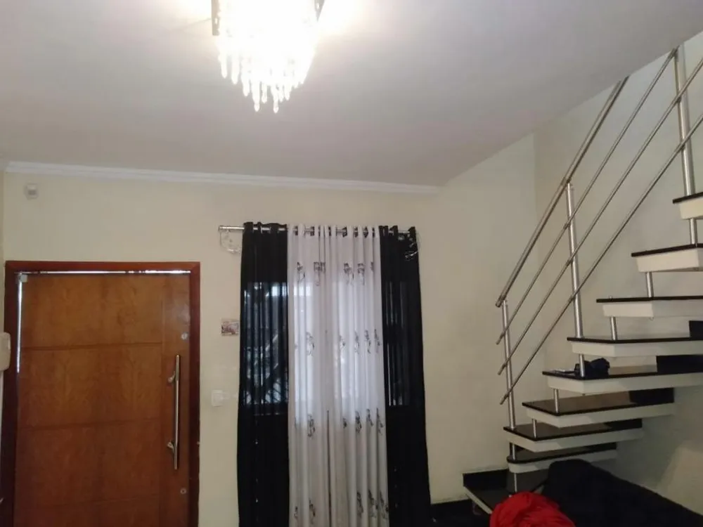 Sobrado, 3 quartos, 243 m² - Foto 4