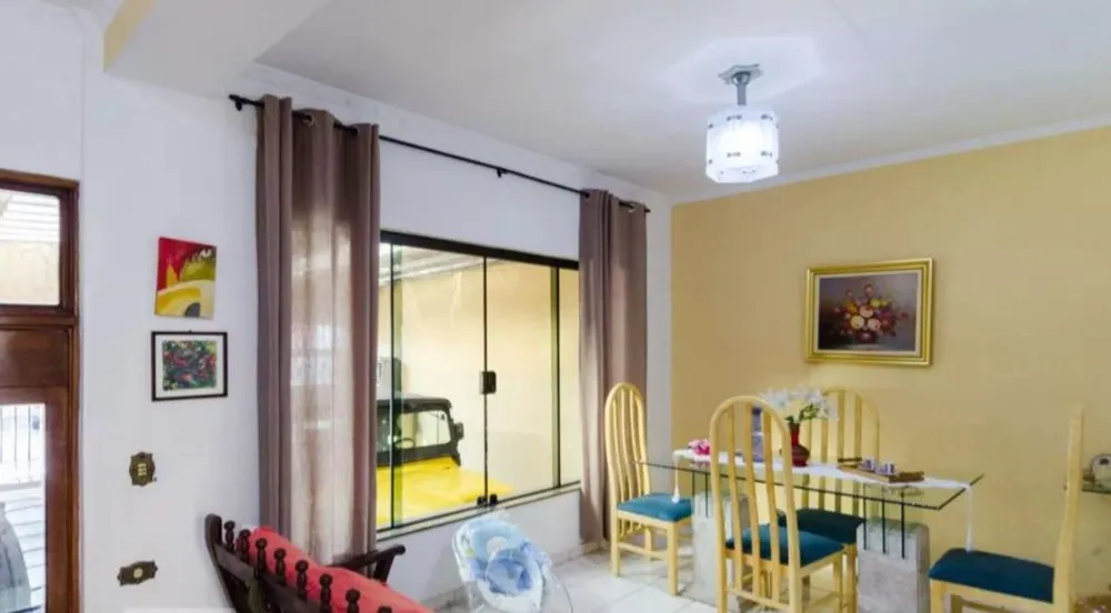 Casa, 3 quartos, 215 m² - Foto 1