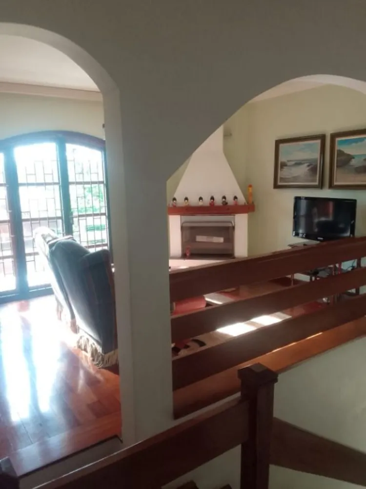 Casa, 3 quartos, 247 m² - Foto 2