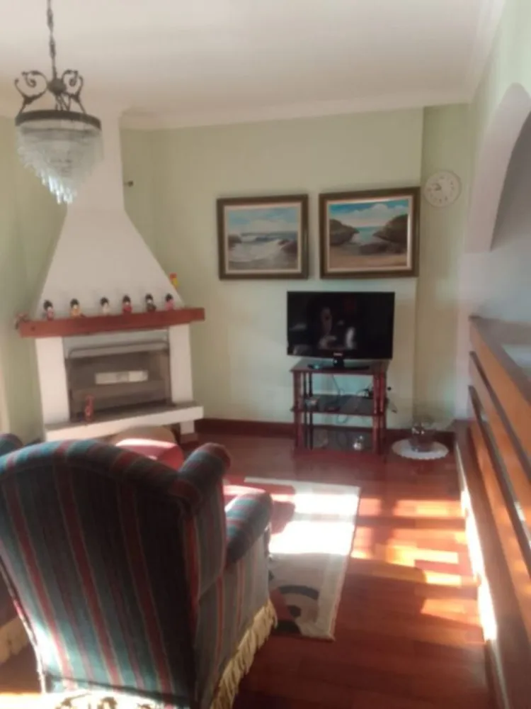 Casa, 3 quartos, 247 m² - Foto 1