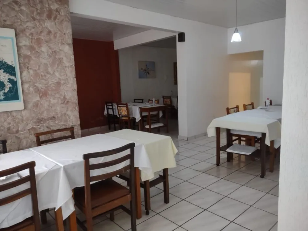 Casa, 2 quartos, 279 m² - Foto 2