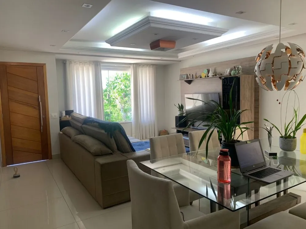 Sobrado, 3 quartos, 194 m² - Foto 1