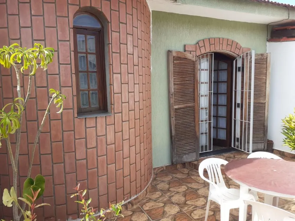 Sobrado, 3 quartos, 240 m² - Foto 1