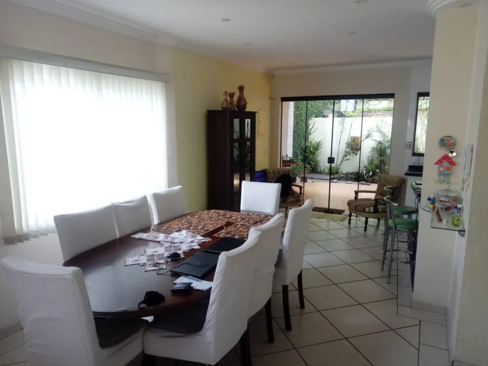 Sobrado, 4 quartos, 237 m² - Foto 1