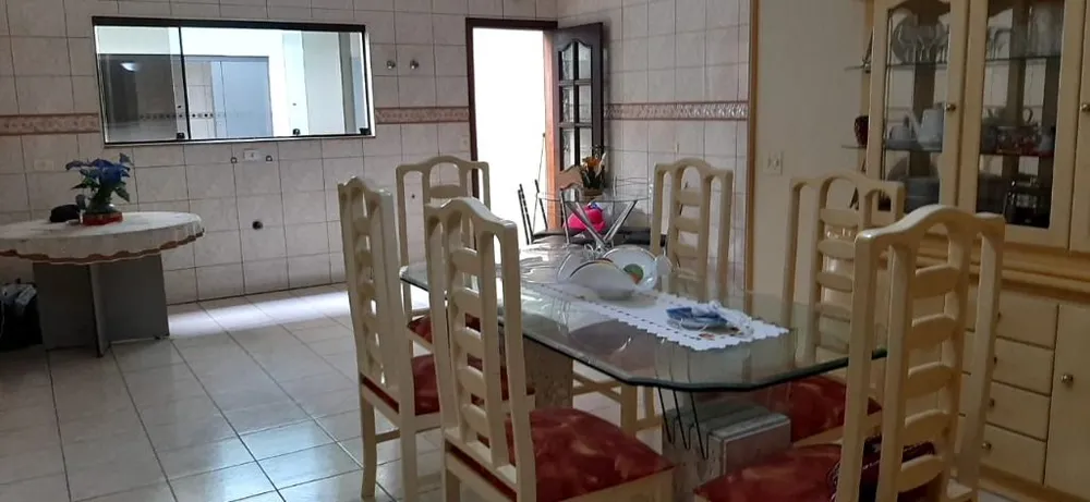 Sobrado, 3 quartos, 200 m² - Foto 1