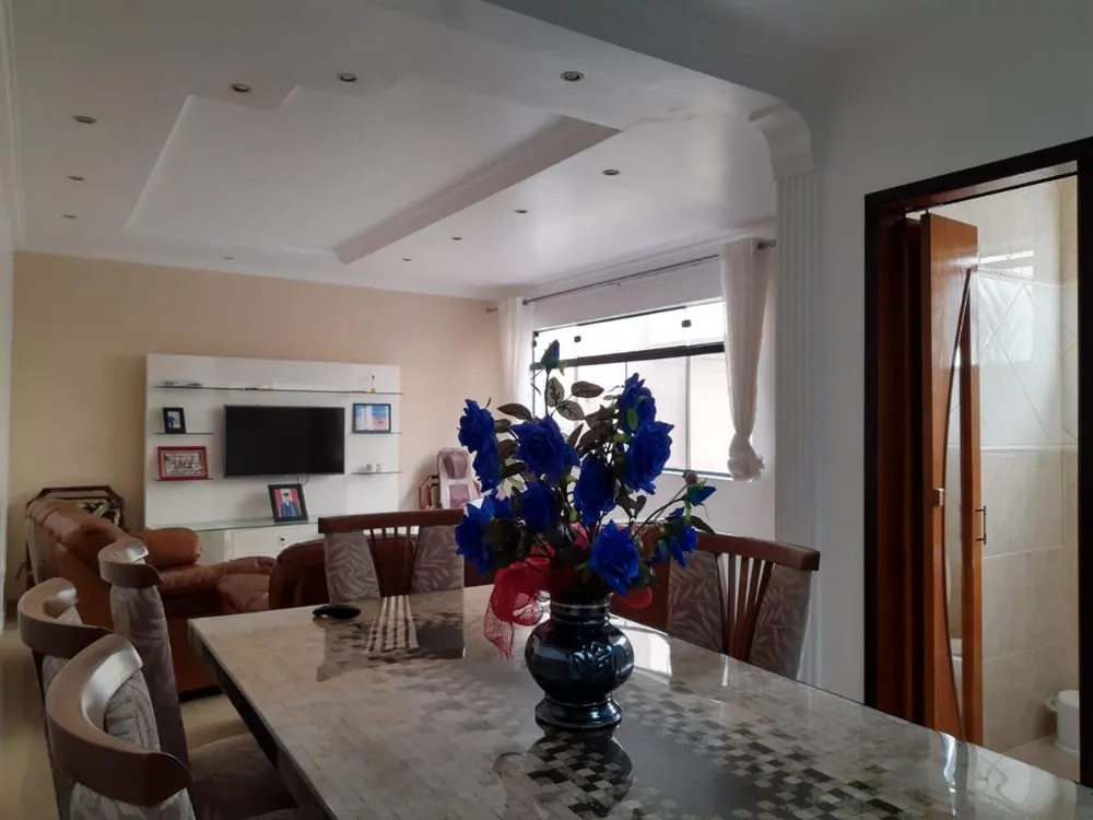Sobrado, 5 quartos, 256 m² - Foto 2