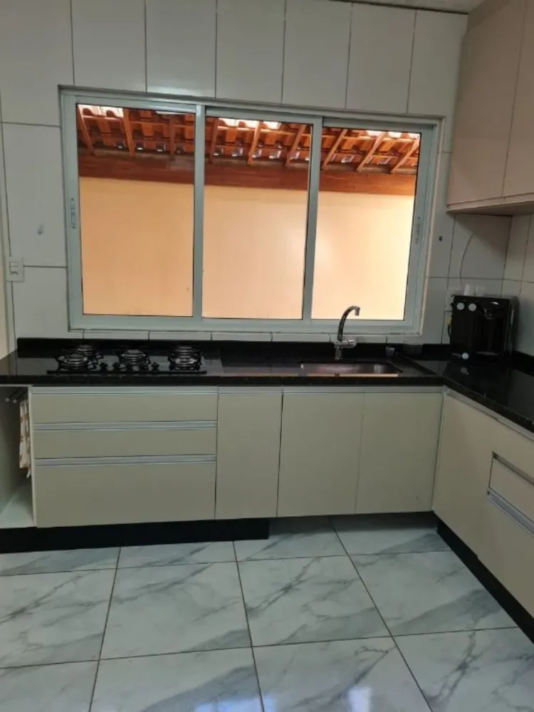 Sobrado, 3 quartos, 195 m² - Foto 2