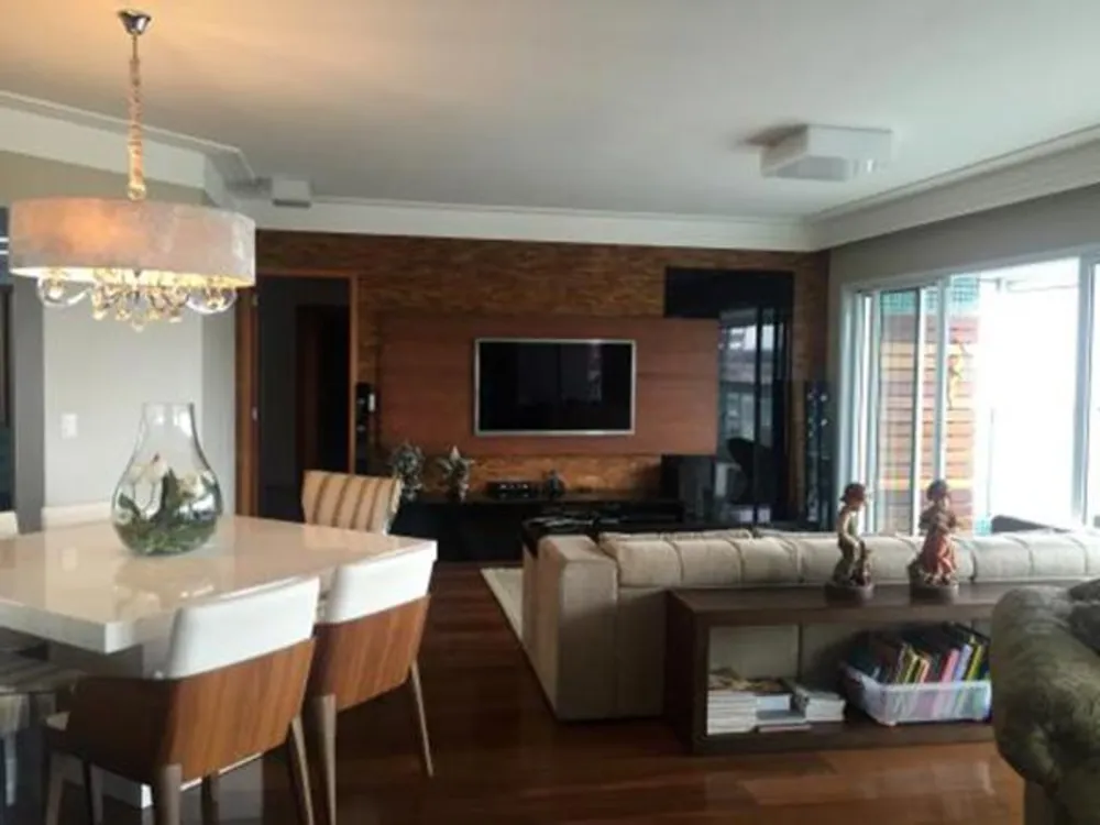 Apartamento, 3 quartos, 212 m² - Foto 1