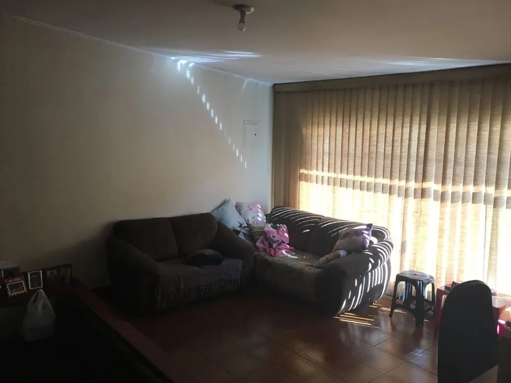 Casa, 3 quartos, 253 m² - Foto 1