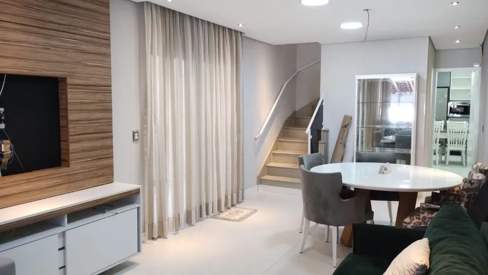 Sobrado, 3 quartos, 181 m² - Foto 2