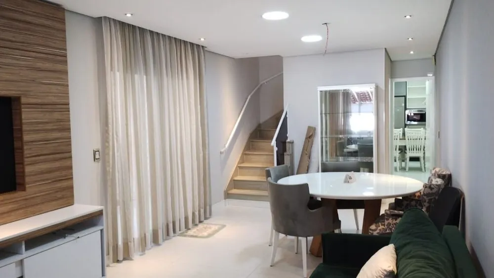 Sobrado, 3 quartos, 181 m² - Foto 1