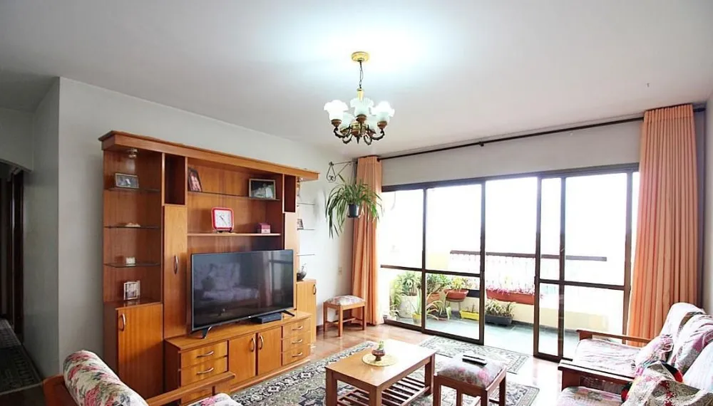 Apartamento, 3 quartos, 140 m² - Foto 1
