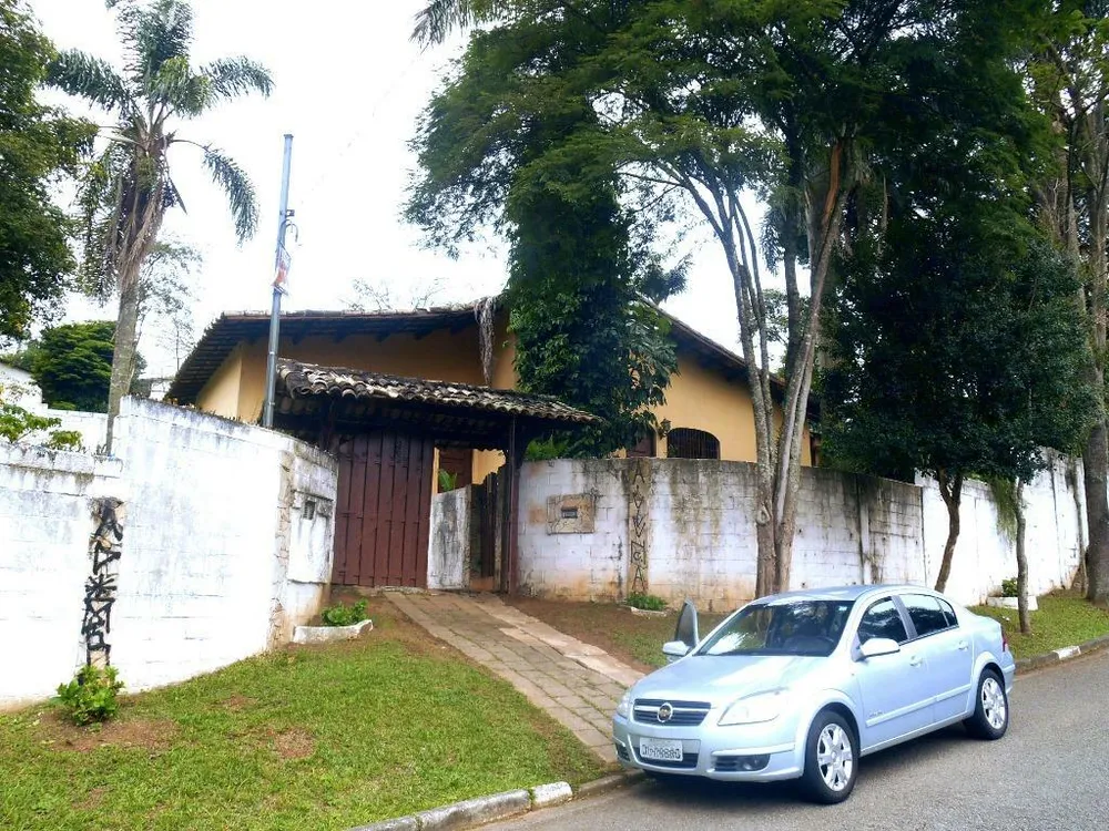 Chácara, 3 quartos, 1600 m² - Foto 1