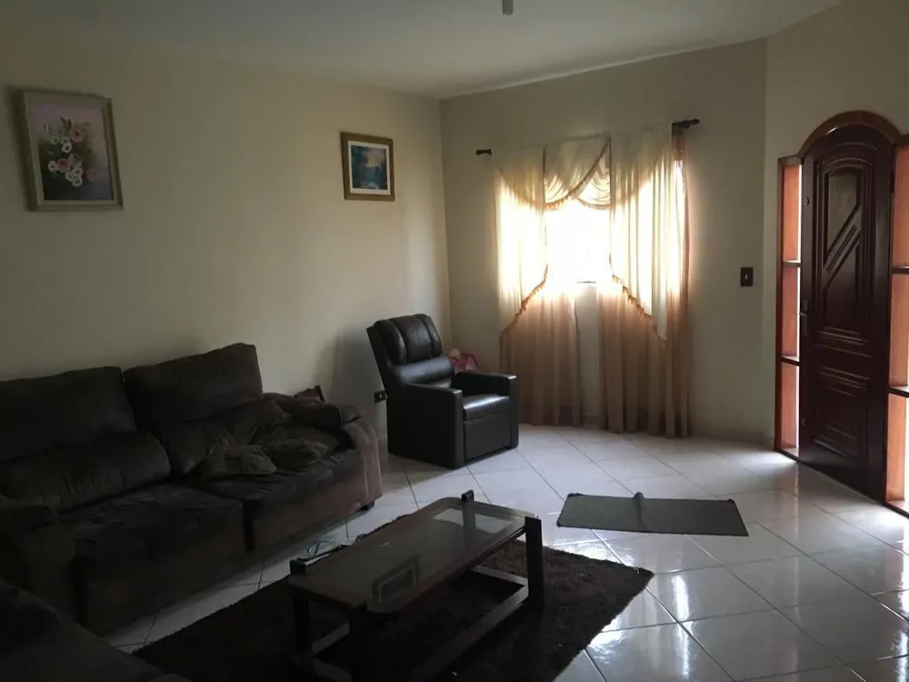 Sobrado, 3 quartos, 253 m² - Foto 2