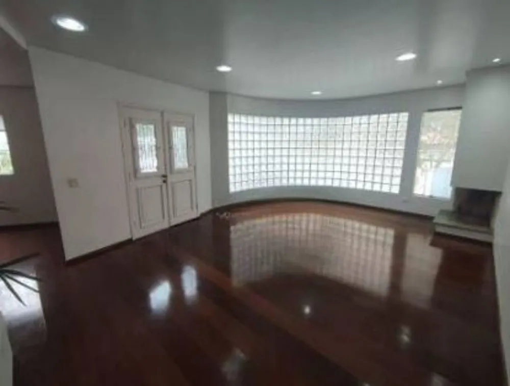 Sobrado, 5 quartos, 351 m² - Foto 1
