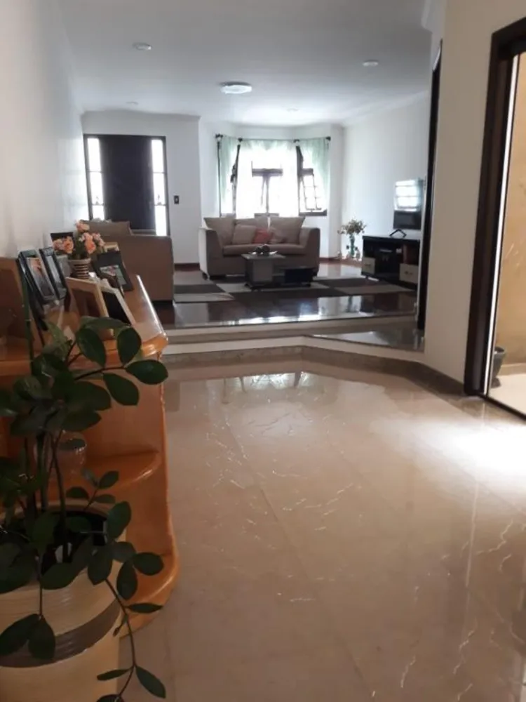 Sobrado, 3 quartos, 228 m² - Foto 3