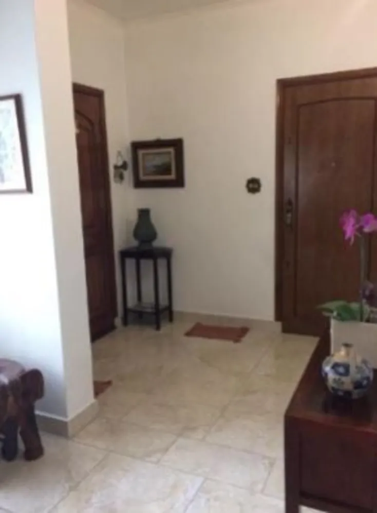 Casa, 3 quartos, 230 m² - Foto 2