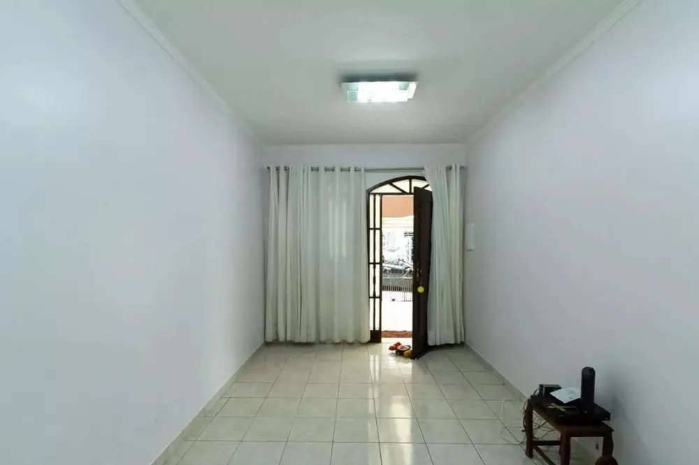 Casa, 3 quartos, 232 m² - Foto 2