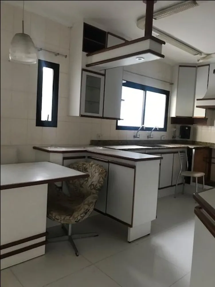 Apartamento, 3 quartos, 157 m² - Foto 2