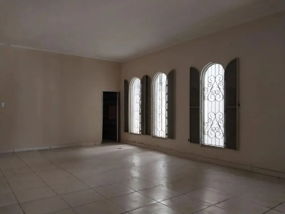 Sobrado, 6 quartos, 230 m² - Foto 1