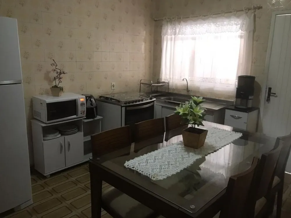 Casa, 3 quartos, 209 m² - Foto 4