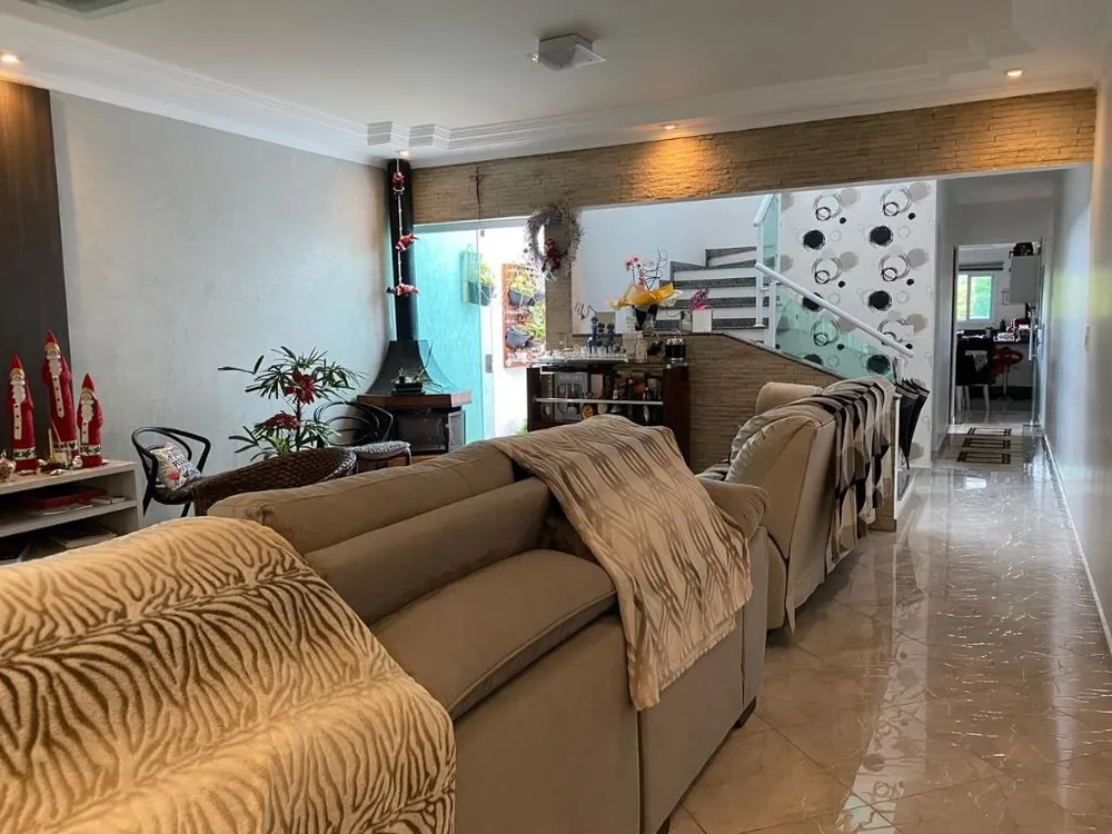Sobrado, 3 quartos, 319 m² - Foto 4
