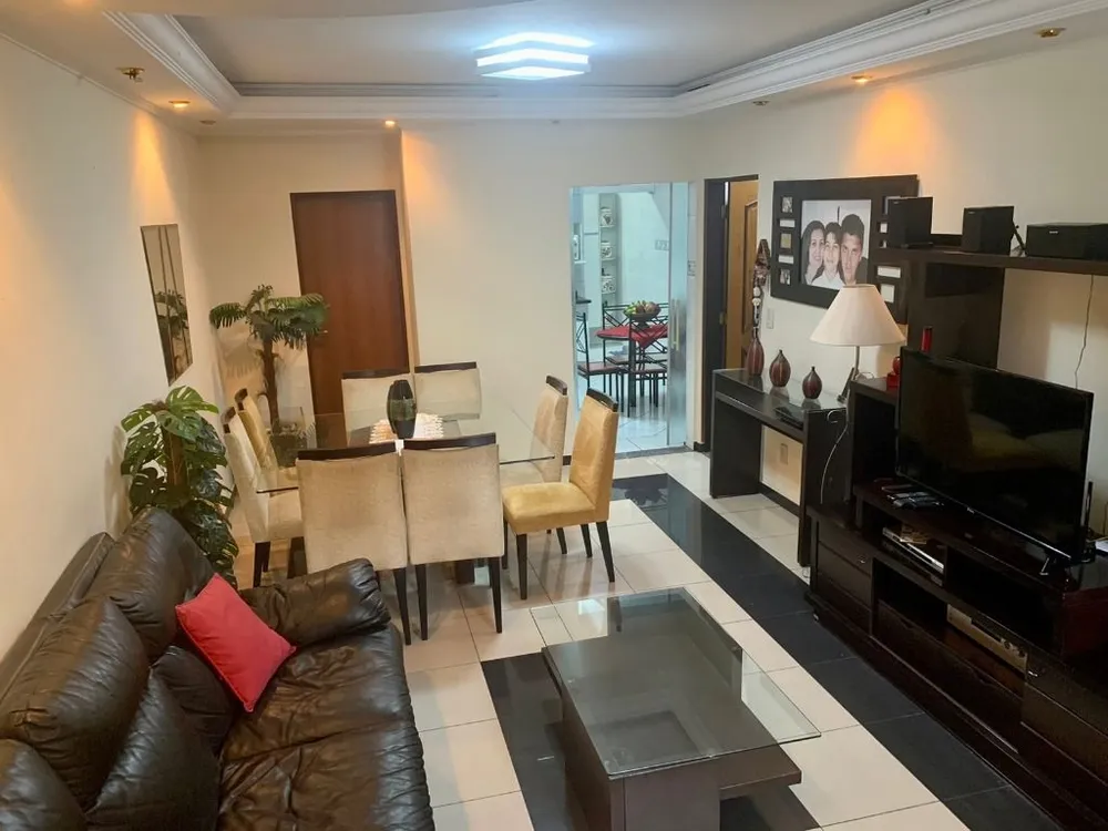 Sobrado, 3 quartos, 233 m² - Foto 1