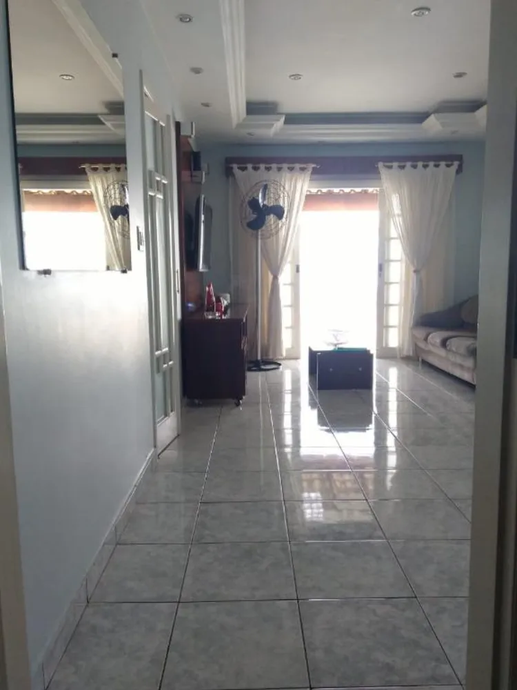 Casa, 3 quartos, 312 m² - Foto 1