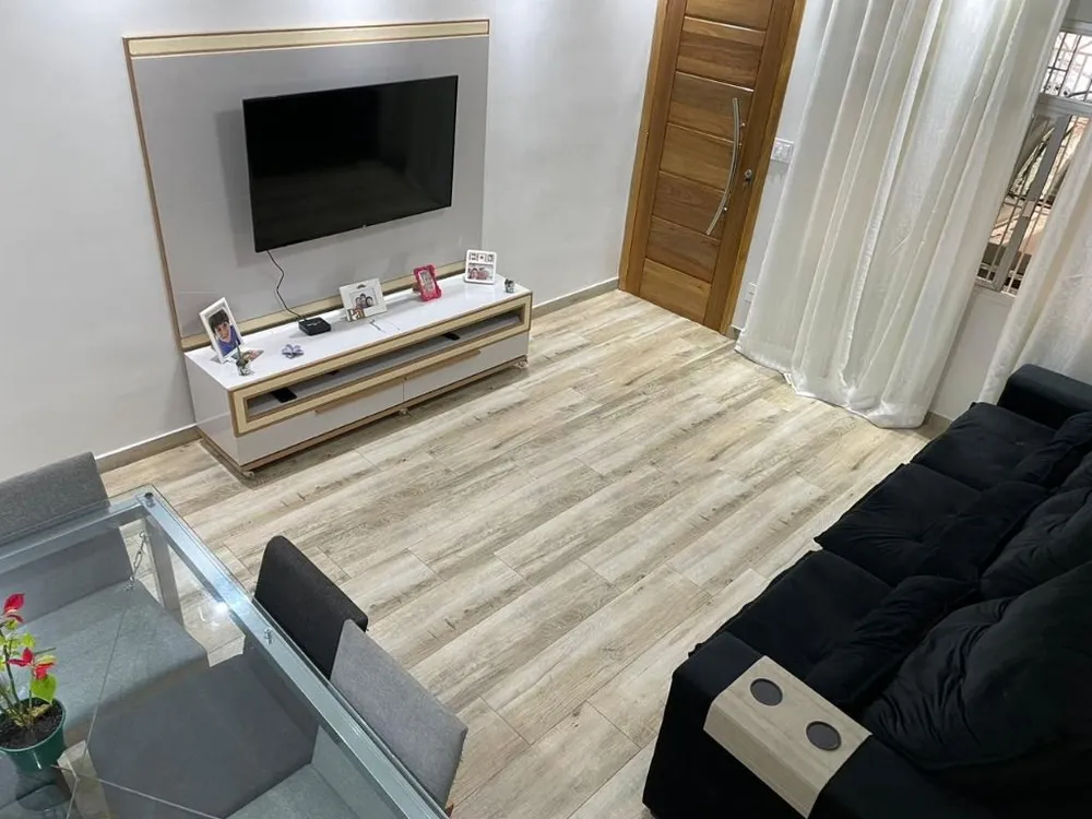 Sobrado, 3 quartos, 180 m² - Foto 1