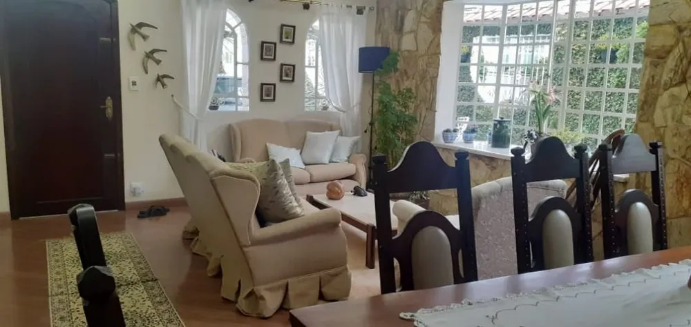 Casa, 3 quartos, 230 m² - Foto 1