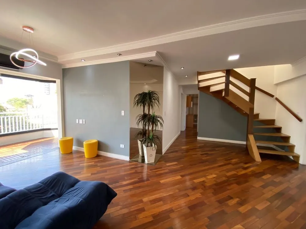 Cobertura, 3 quartos, 205 m² - Foto 1