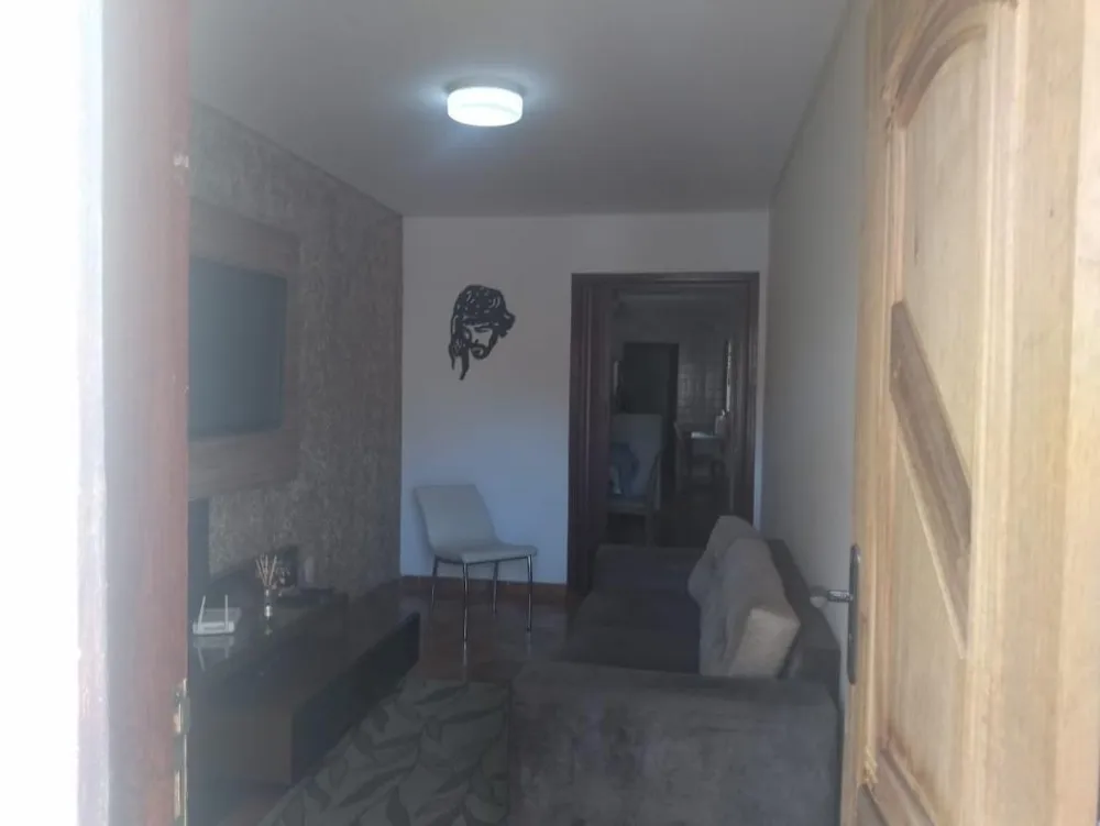 Casa, 3 quartos, 182 m² - Foto 2