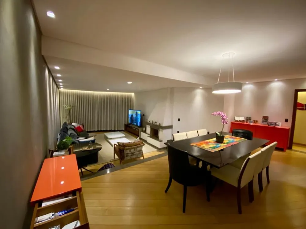 Apartamento, 4 quartos, 209 m² - Foto 2