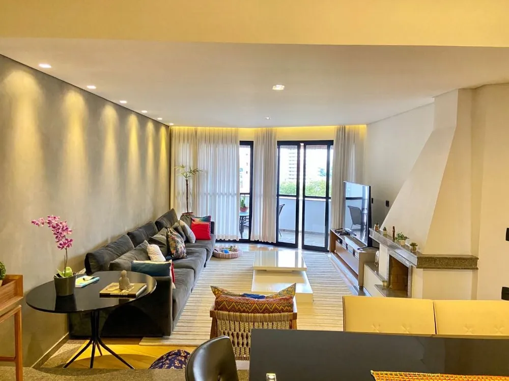 Apartamento, 4 quartos, 209 m² - Foto 1