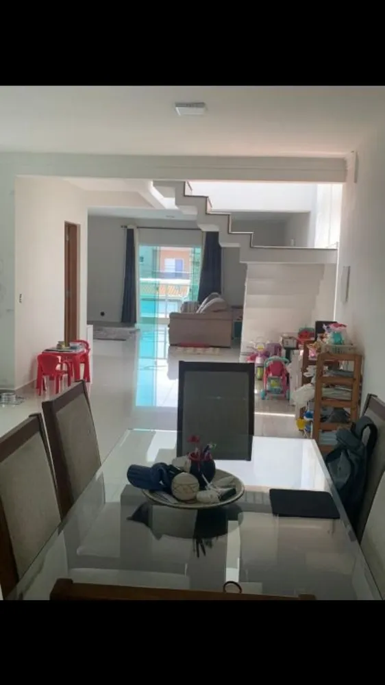 Sobrado, 3 quartos, 403 m² - Foto 1