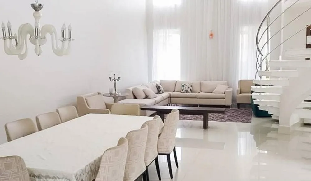 Sobrado, 3 quartos, 628 m² - Foto 1