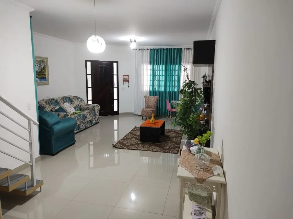 Sobrado, 3 quartos, 210 m² - Foto 1
