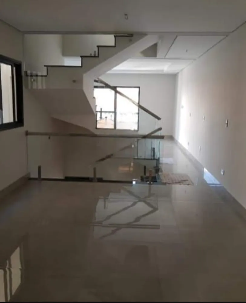 Sobrado, 3 quartos, 194 m² - Foto 2