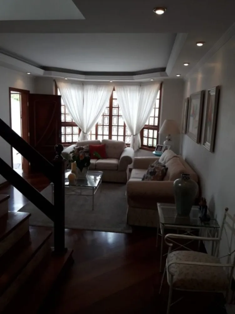 Sobrado, 4 quartos, 253 m² - Foto 1
