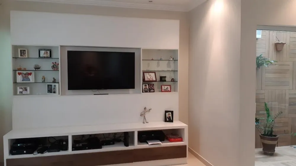 Sobrado, 3 quartos, 221 m² - Foto 2