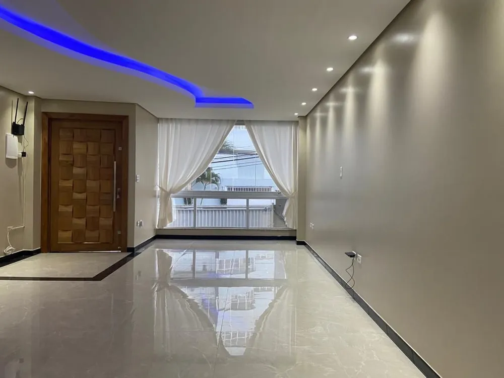 Sobrado, 3 quartos, 219 m² - Foto 1