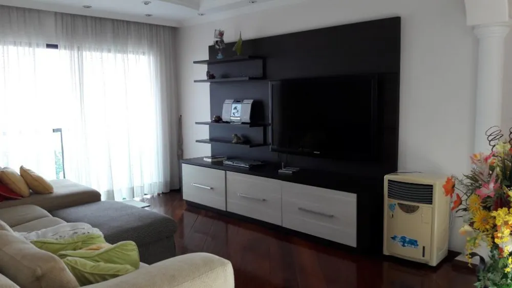 Apartamento, 3 quartos, 140 m² - Foto 1
