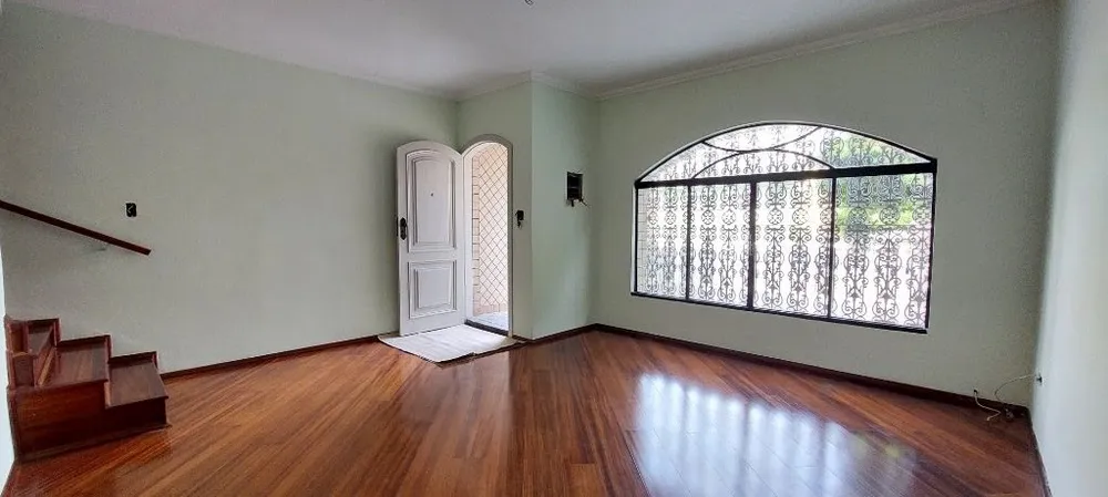 Sobrado, 3 quartos, 210 m² - Foto 1