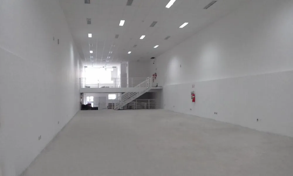 Loja-Salão, 900 m² - Foto 1