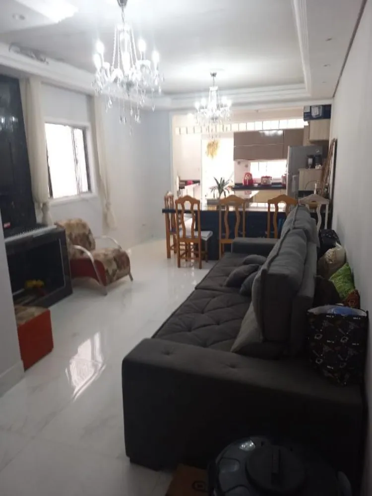 Sobrado, 6 quartos, 249 m² - Foto 1
