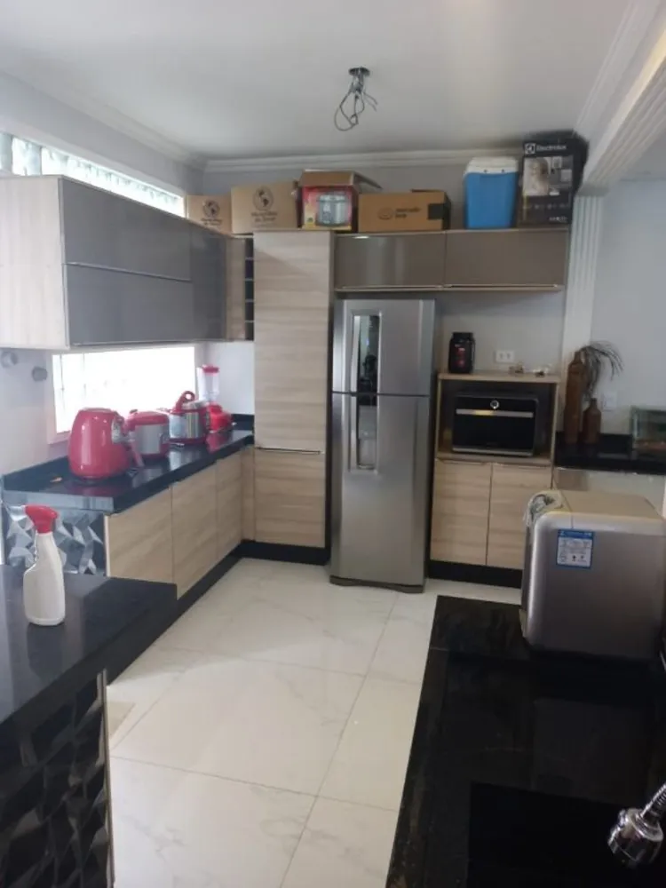 Sobrado, 6 quartos, 249 m² - Foto 4