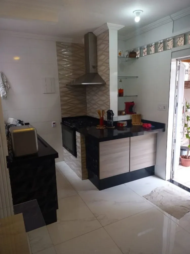Sobrado, 6 quartos, 249 m² - Foto 3